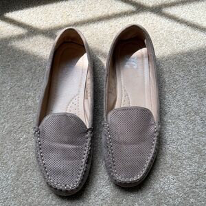 Journee Collection Soft Brown Women’s Loafer
